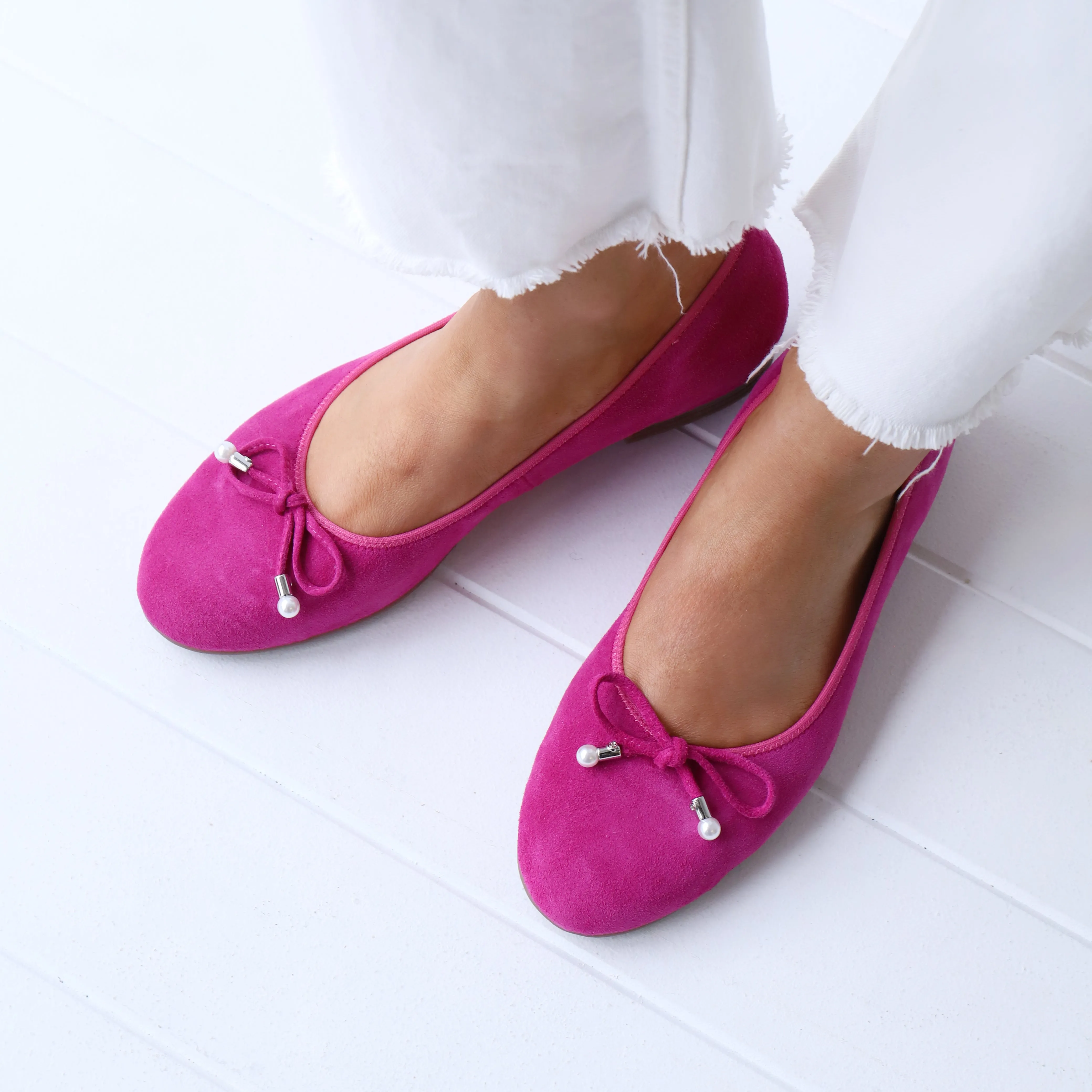 31324 Fuchsia Suede