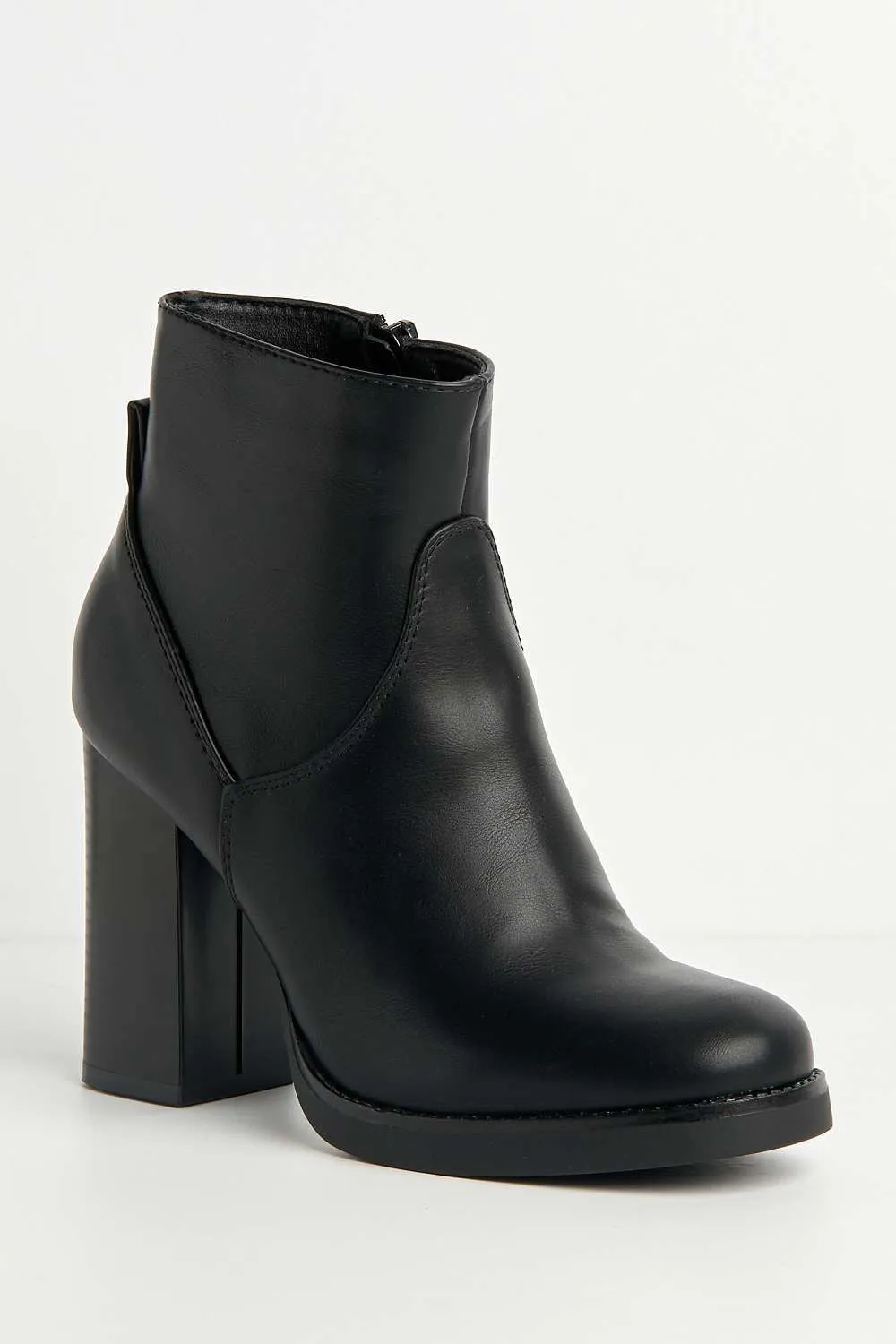 Canna Side Zip Block Heel Ankle Boots in Black Matt