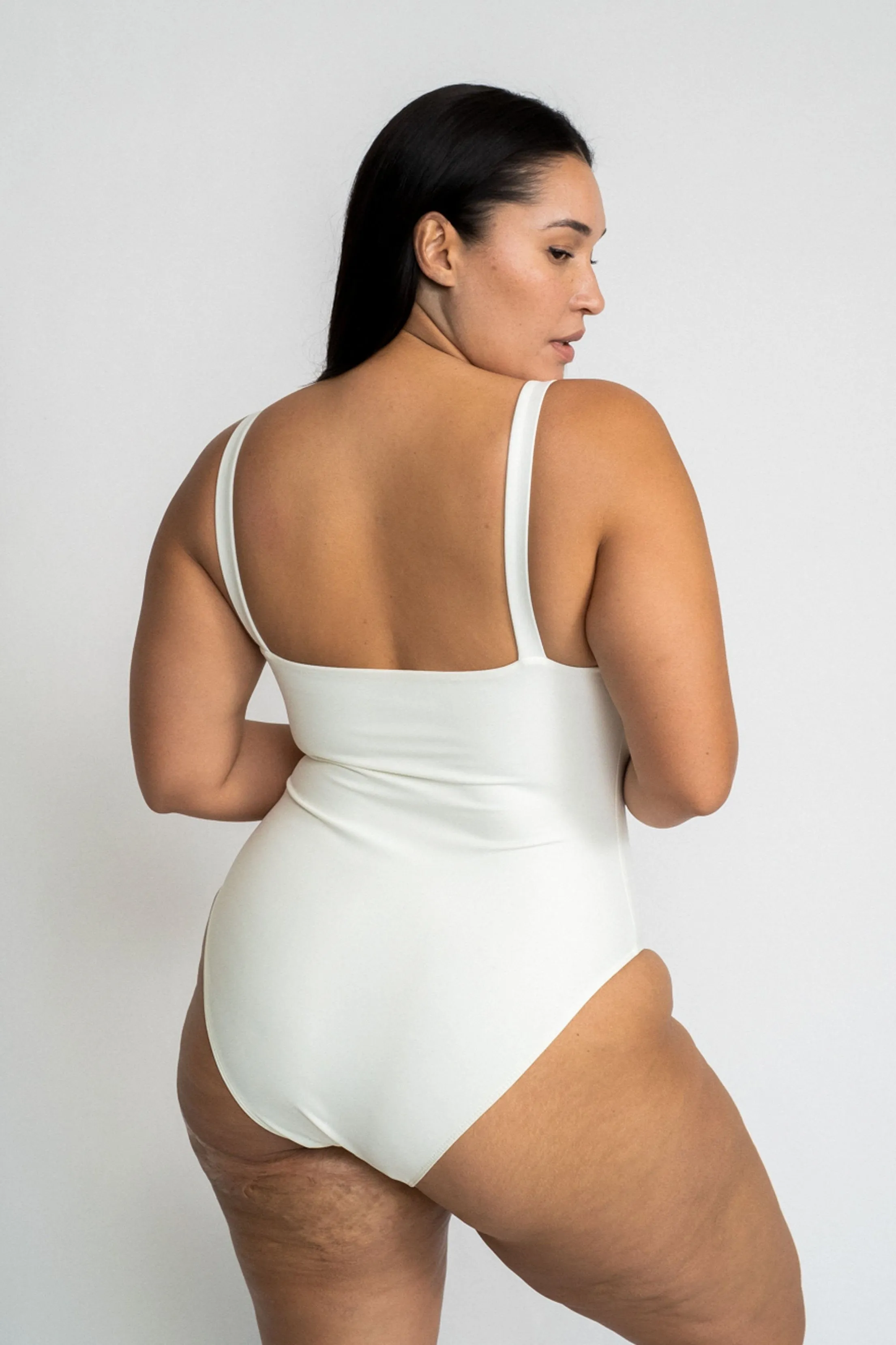 Penny One Piece / Ivory