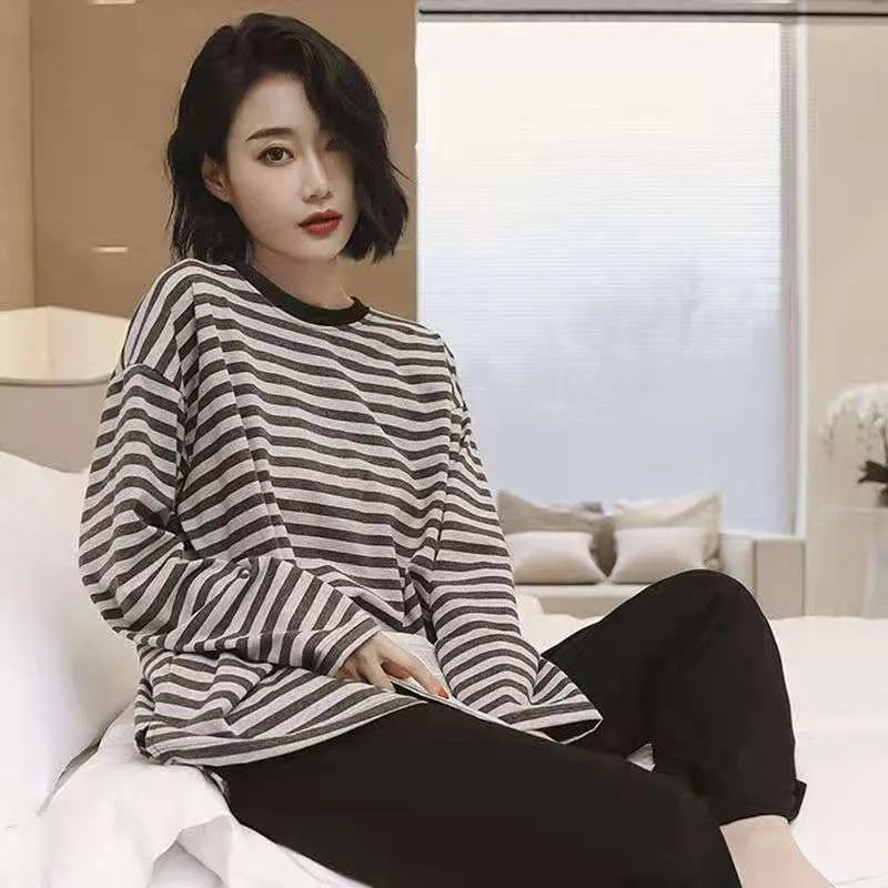 Striped Sweater With O-Neck