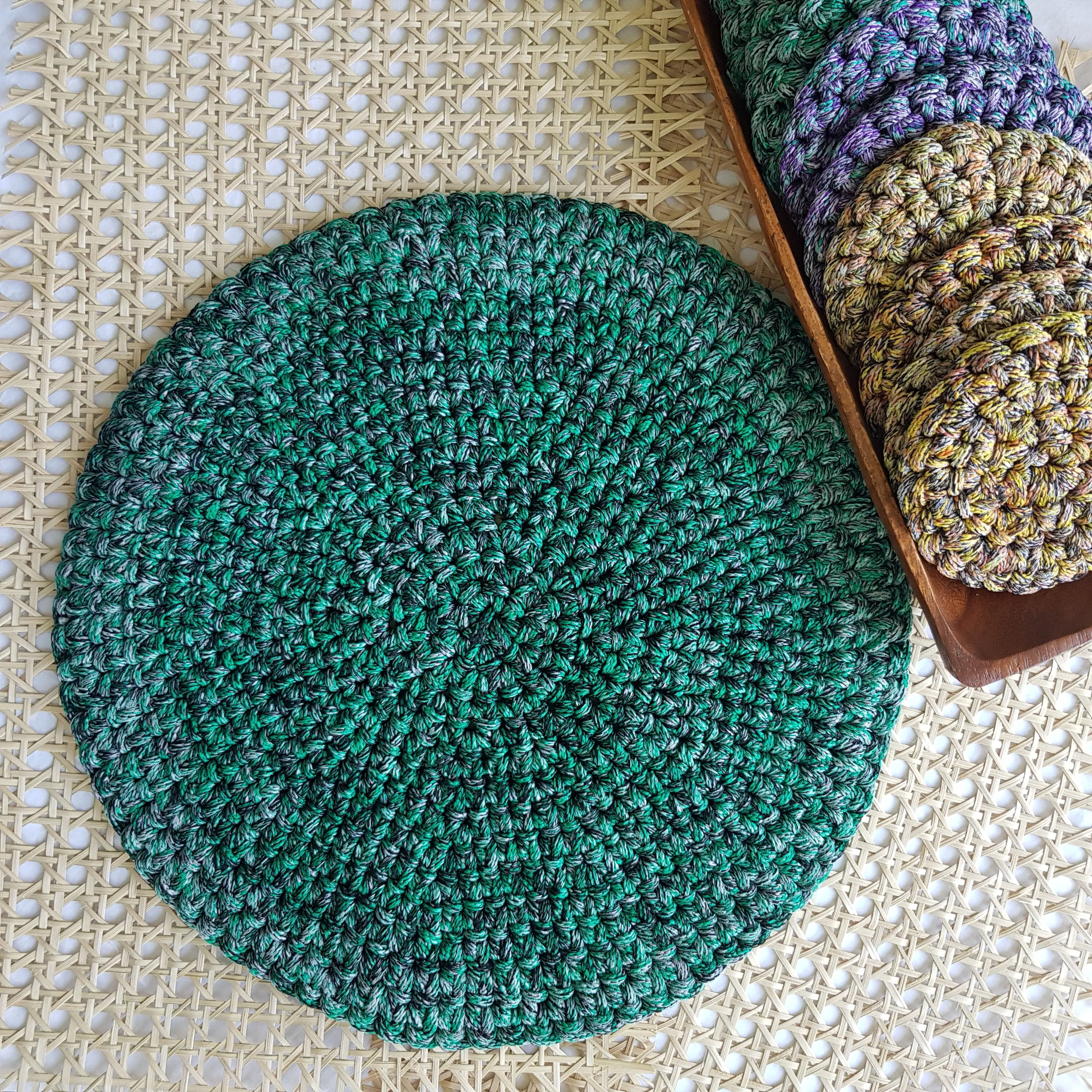 Swirl Macramé Placemat in Green (Set of 4)